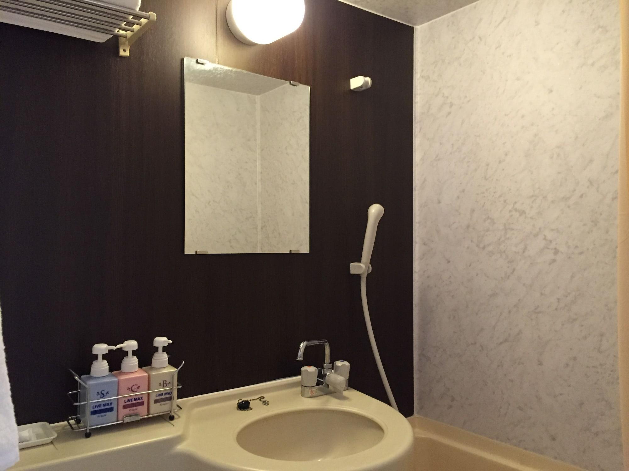 Hotel Livemax Budget Sagamihara Esterno foto